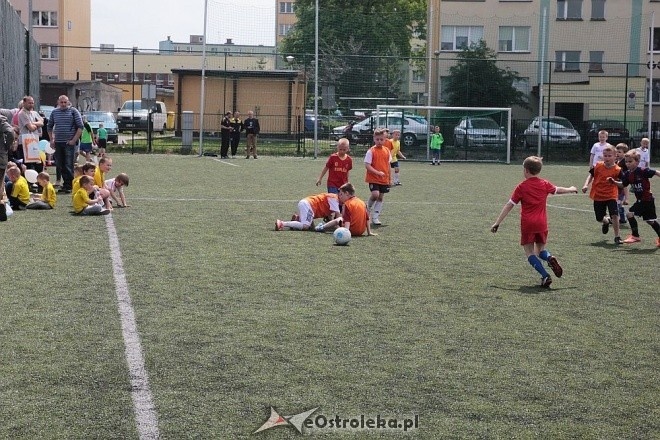Turniej piłkarski dla dzieci - organizator: Korona Ostrołęka [30.05.2015] - zdjęcie #25 - eOstroleka.pl