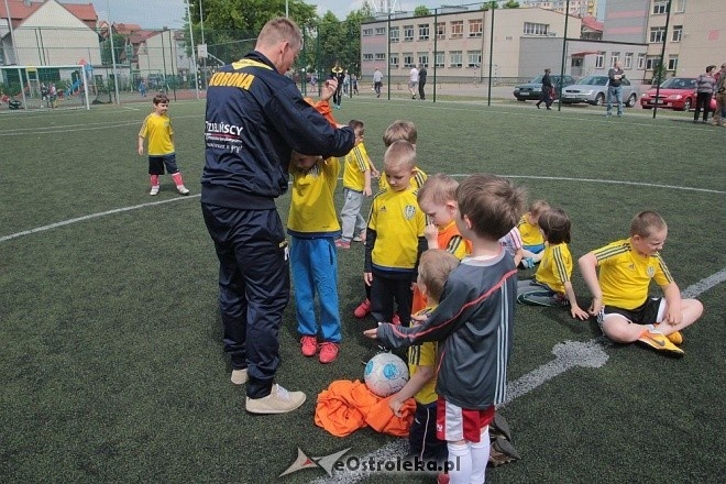 Turniej piłkarski dla dzieci - organizator: Korona Ostrołęka [30.05.2015] - zdjęcie #35 - eOstroleka.pl