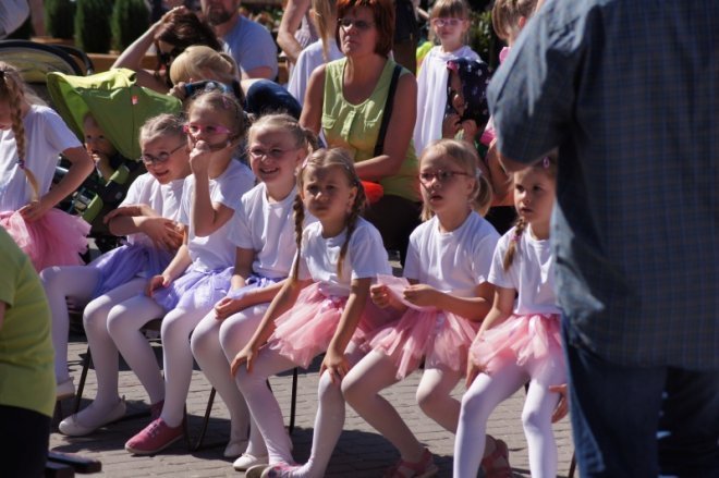 IV Dziecięcy Festiwal Tańca [12.06.2015] - zdjęcie #13 - eOstroleka.pl