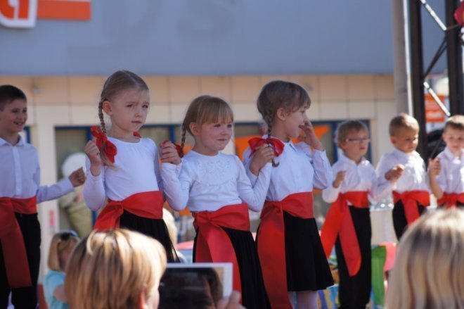 IV Dziecięcy Festiwal Tańca [12.06.2015] - zdjęcie #18 - eOstroleka.pl