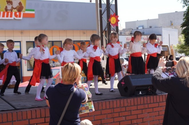 IV Dziecięcy Festiwal Tańca [12.06.2015] - zdjęcie #24 - eOstroleka.pl