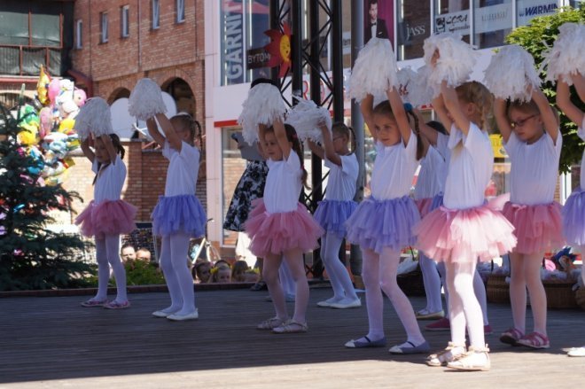 IV Dziecięcy Festiwal Tańca [12.06.2015] - zdjęcie #61 - eOstroleka.pl