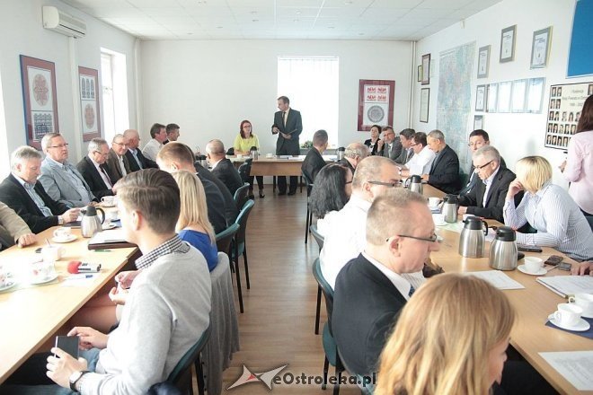 Starosta Kubeł rozliczony: Radni powiatowi jednogłośni w sprawie absolutorium [18.06.2015] - zdjęcie #8 - eOstroleka.pl