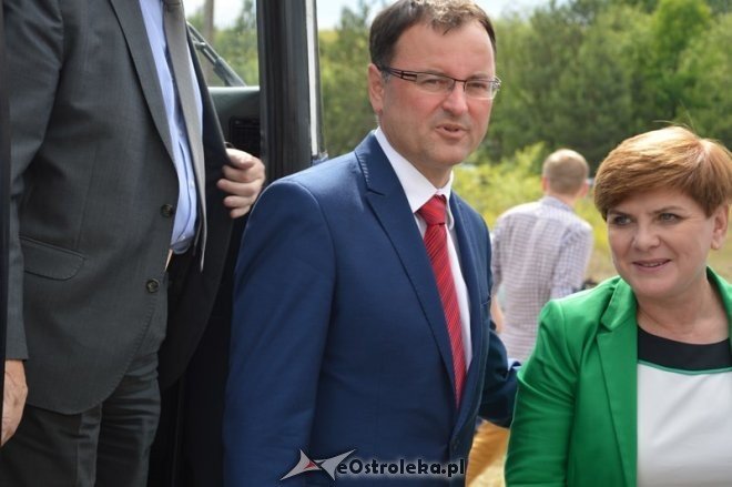 Beata Szydło w Ostrołęce [22.06.2015] - zdjęcie #36 - eOstroleka.pl