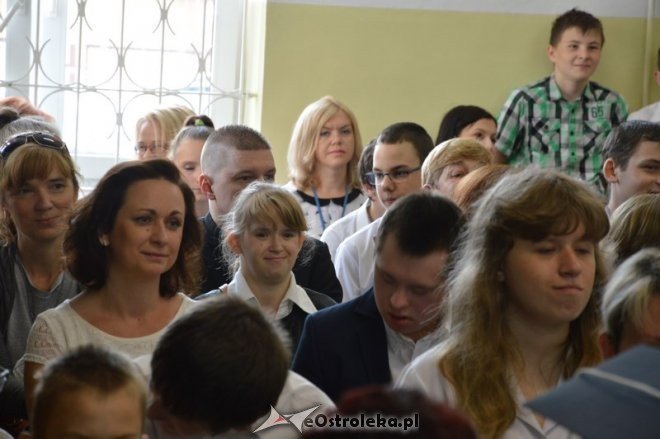 Zakończenie roku szkolnego w Specjalnym Ośrodku Szkolno-Wychowawczym [26.06.2015] - zdjęcie #15 - eOstroleka.pl