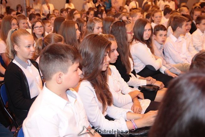 Zakończenie roku szkolnego w SP nr 10 [26.06.2015] - zdjęcie #14 - eOstroleka.pl