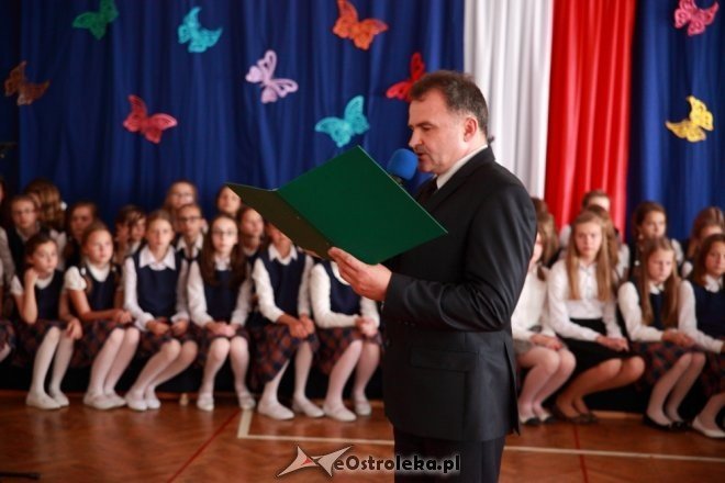 Zakończenie roku szkolnego w SP nr 1 w Ostrołęce [26.06.2015] - zdjęcie #1 - eOstroleka.pl