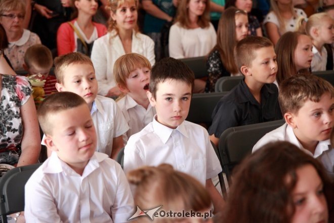 Zakończenie roku szkolnego w SP nr 1 w Ostrołęce [26.06.2015] - zdjęcie #12 - eOstroleka.pl