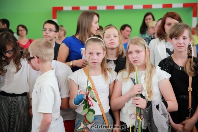 Zakończenie roku szkolnego w SP nr 2 w Ostrołęce [26.06.2015] - zdjęcie #10 - eOstroleka.pl