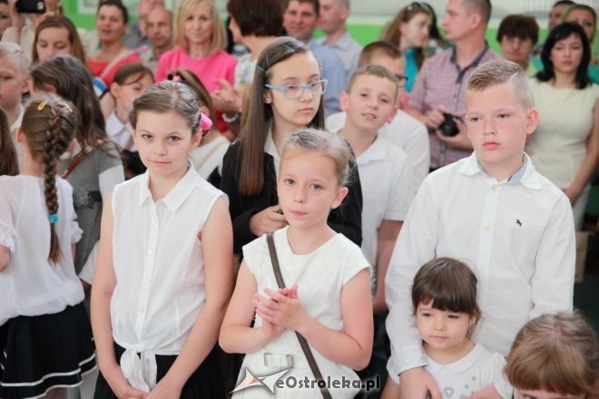 Zakończenie roku szkolnego w SP nr 2 w Ostrołęce [26.06.2015] - zdjęcie #25 - eOstroleka.pl