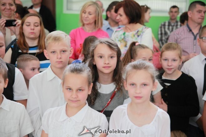Zakończenie roku szkolnego w SP nr 2 w Ostrołęce [26.06.2015] - zdjęcie #26 - eOstroleka.pl