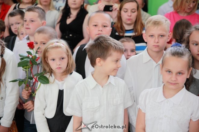 Zakończenie roku szkolnego w SP nr 2 w Ostrołęce [26.06.2015] - zdjęcie #27 - eOstroleka.pl