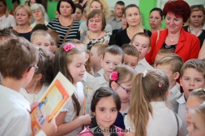 Zakończenie roku szkolnego w SP nr 2 w Ostrołęce [26.06.2015] - zdjęcie #30 - eOstroleka.pl
