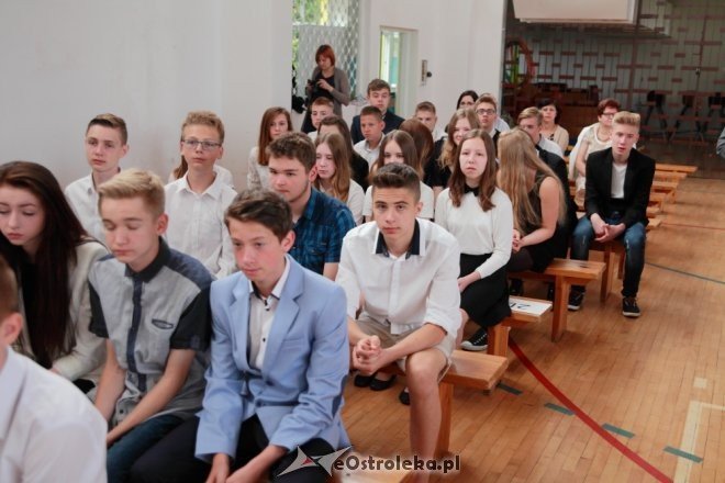 Zakończenie roku szkolnego w Gimnazjum nr 2 w Ostrołęce [26.06.2015] - zdjęcie #29 - eOstroleka.pl