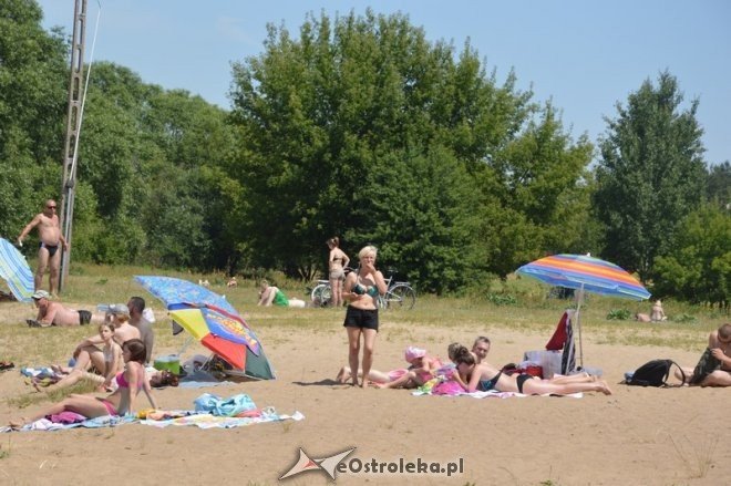 Ostrołęczanie na plaży miejskiej [04.07.2015] - zdjęcie #9 - eOstroleka.pl