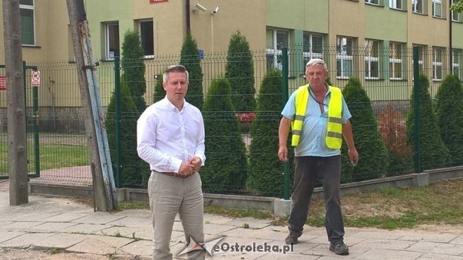 Prace przy budowie ulicy Koszarowej [21.07.2015] - zdjęcie #19 - eOstroleka.pl