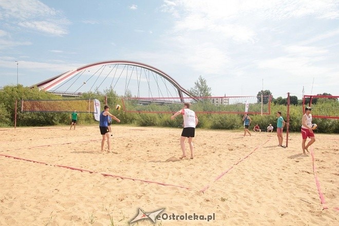 VIII Otwarty Turniej Plażowej Piłki Siatkowej [25.07.2015] - zdjęcie #26 - eOstroleka.pl