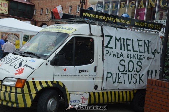 Happening zwolenników Pawła Kukiza [30.07.2015] - zdjęcie #1 - eOstroleka.pl