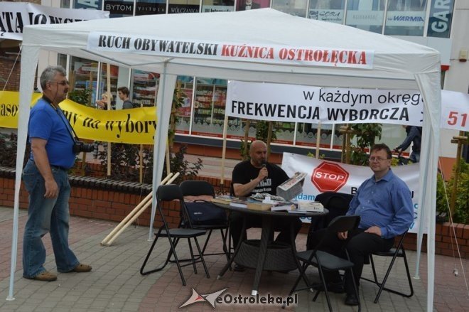 Happening zwolenników Pawła Kukiza [30.07.2015] - zdjęcie #18 - eOstroleka.pl
