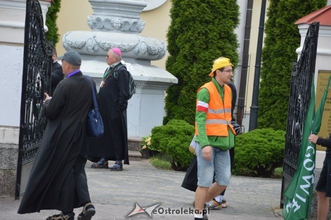 Pielgrzymka na Jasną Górą - diecezja ełcka [31.07.2015] - zdjęcie #2 - eOstroleka.pl