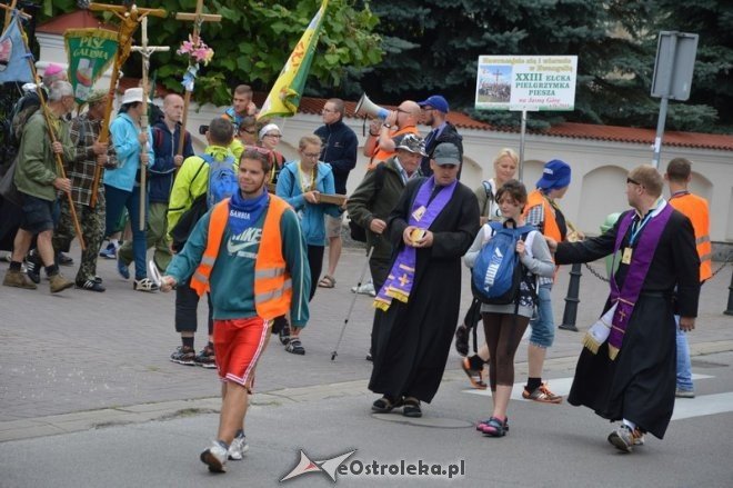 Pielgrzymka na Jasną Górą - diecezja ełcka [31.07.2015] - zdjęcie #7 - eOstroleka.pl