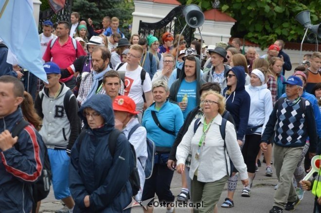 Pielgrzymka na Jasną Górą - diecezja ełcka [31.07.2015] - zdjęcie #18 - eOstroleka.pl