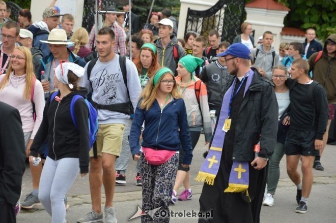 Pielgrzymka na Jasną Górą - diecezja ełcka [31.07.2015] - zdjęcie #45 - eOstroleka.pl