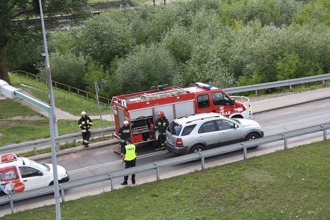 Wypadek na nowym moście [01.08.2015] - zdjęcie #10 - eOstroleka.pl