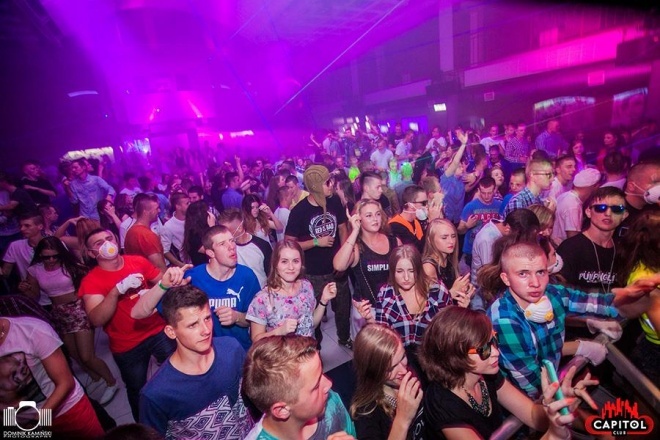 Noc Wariatów w klubie Capitol [31.07.2015] - zdjęcie #64 - eOstroleka.pl
