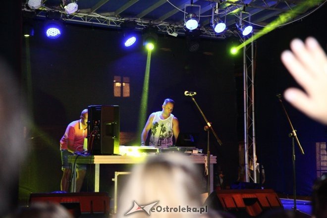 Imprezy Zbyszko: Donatan i Cleo w Kurpiowskiej Krainie [07.08.2015] - zdjęcie #6 - eOstroleka.pl