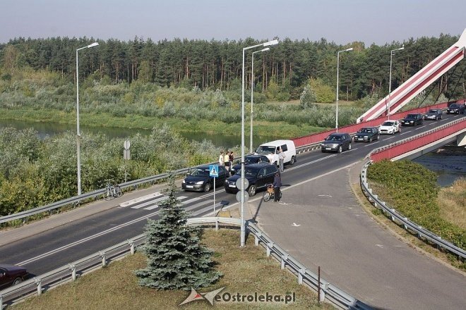 Ostrołęka: Kolejna kolizja przy zjeździe z „nowego” mostu [19.08.2015] - zdjęcie #4 - eOstroleka.pl