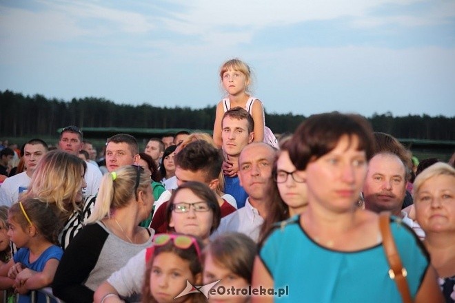 Miodobranie Kurpiowskie 2015: Kamil Bednarek dał niesamowity koncert [31.08.2015] - zdjęcie #21 - eOstroleka.pl