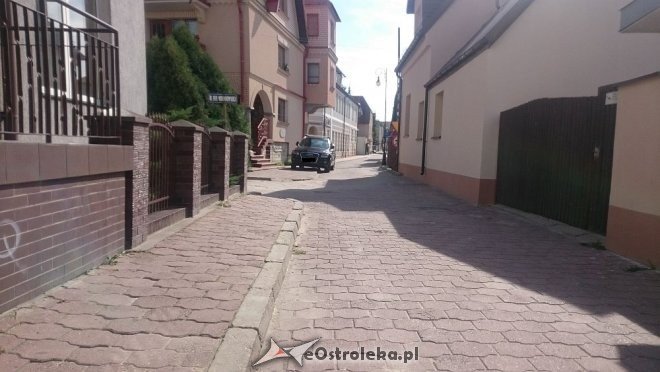 Ostrołęka: „Mistrz Parkowania” przy Urzędzie Skarbowym [31.08.2015] - zdjęcie #1 - eOstroleka.pl