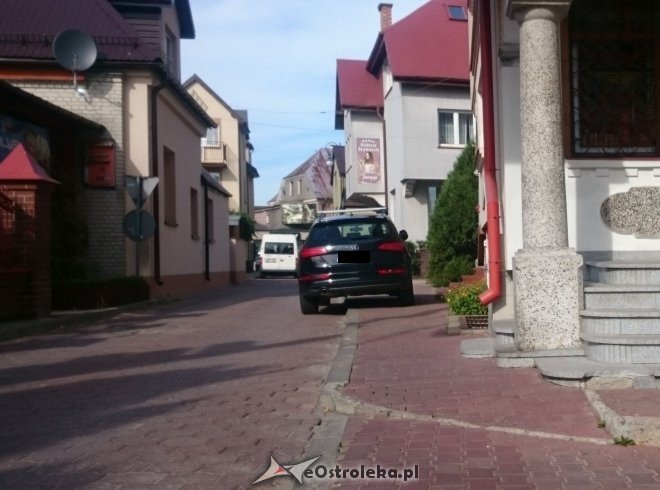 Ostrołęka: „Mistrz Parkowania” przy Urzędzie Skarbowym [31.08.2015] - zdjęcie #5 - eOstroleka.pl