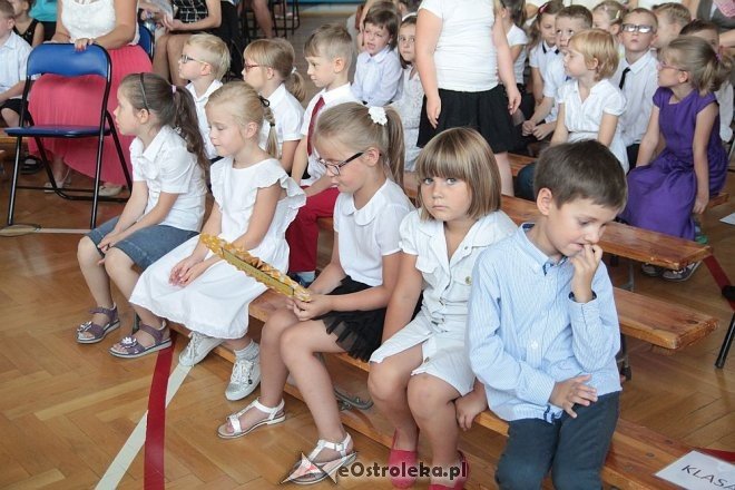 Rozpoczęcie roku szkolnego 2015/2016 w Szkole Podstawowej nr 10 w Ostrołęce [01.09.2015] - zdjęcie #1 - eOstroleka.pl
