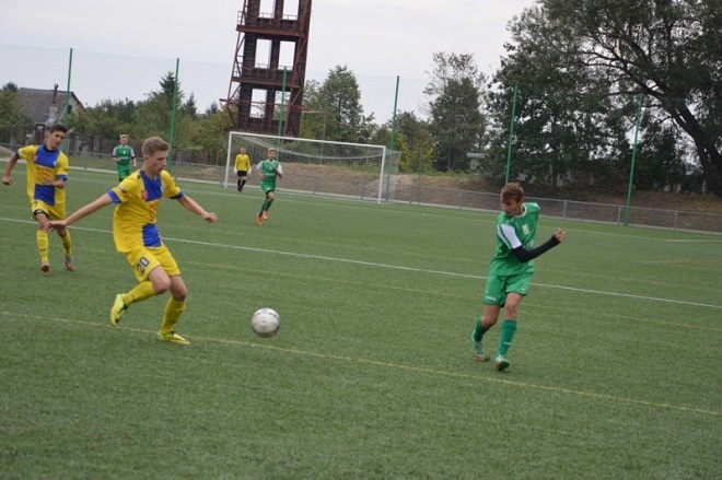 Liga wojewódzka juniorów: Korona Ostrołęka - Żyrardowianka [12.09.2015] - zdjęcie #2 - eOstroleka.pl