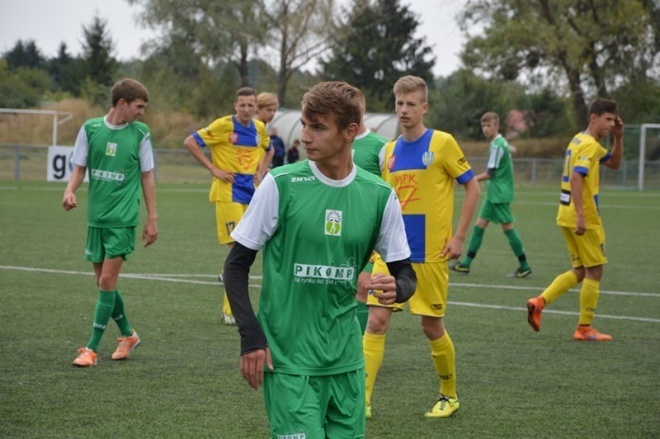 Liga wojewódzka juniorów: Korona Ostrołęka - Żyrardowianka [12.09.2015] - zdjęcie #31 - eOstroleka.pl