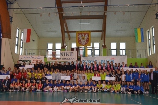 Międzynarodowy turniej kadetek - dzień pierwszy [12.09.2015] - zdjęcie #25 - eOstroleka.pl