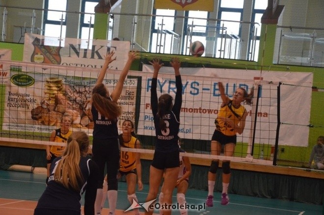 Międznarodowy turniej kadetek - dzień drugi [13.09.2015] - zdjęcie #38 - eOstroleka.pl