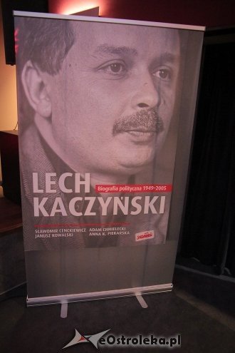 Lech Kaczyński – pamiętamy: Spotkanie z Sławomirem Kmiecikiem i Januszem Kowalskim [15.09.2015] - zdjęcie #3 - eOstroleka.pl