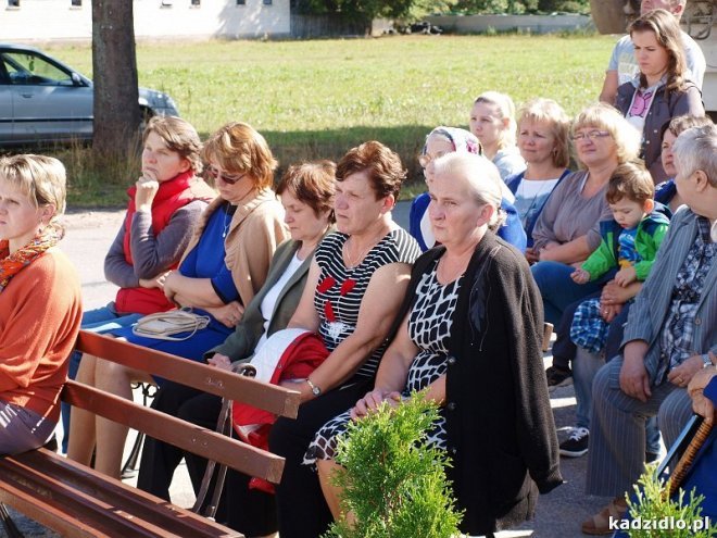 Uroczyste poświęcenie figury św. Franciszka w Todzi [16.09.2015] - zdjęcie #22 - eOstroleka.pl