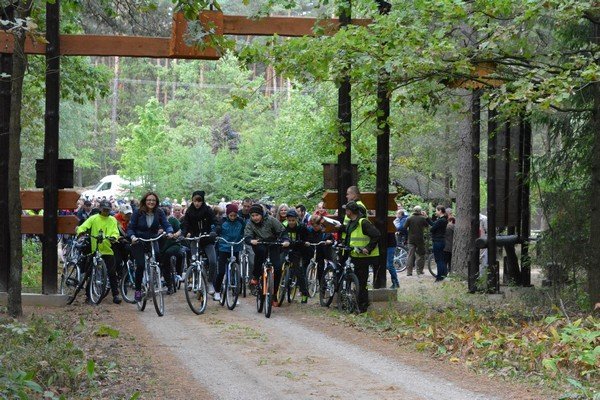 Łyse: Ponad 280 osób wzięło udział w Rajdzie Rowerowym „Wolność jest w naturze” [17.09.015] - zdjęcie #27 - eOstroleka.pl
