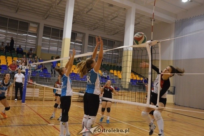 Turniej Piłki Siatkowej Kobiet o Puchar Posła Arkadiusza Czartoryskiego [18.09.2015] - zdjęcie #35 - eOstroleka.pl