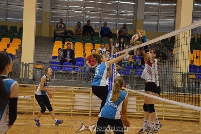 Turniej Piłki Siatkowej Kobiet o Puchar Posła Arkadiusza Czartoryskiego [18.09.2015] - zdjęcie #64 - eOstroleka.pl