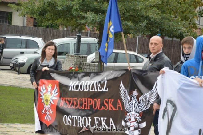 Protest przeciwko imigrantom [26.09.2015] - zdjęcie #4 - eOstroleka.pl