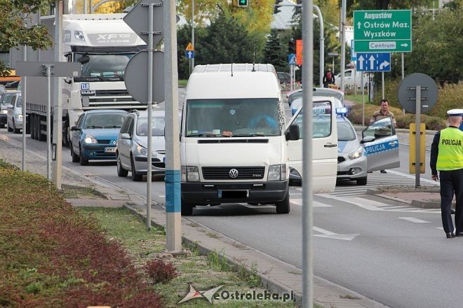 Ostrołęka: Potrącenie pieszego przy wjeździe na „stary most”. Uwaga na korki! [29.09.2015] - zdjęcie #3 - eOstroleka.pl