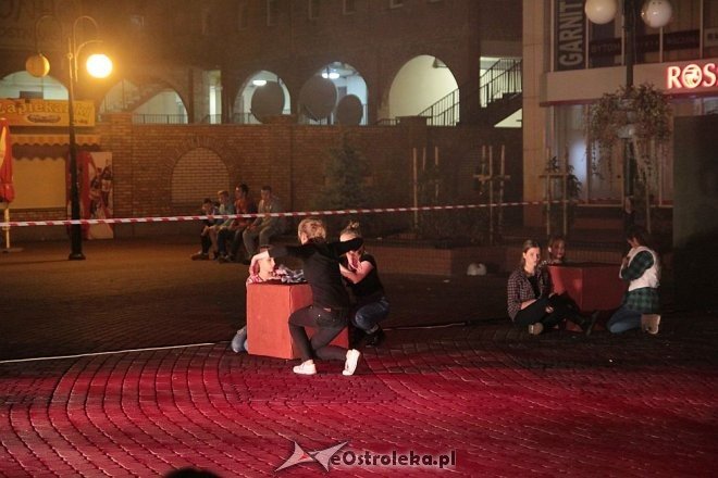 Spektakl Numb po raz drugi na scenie przy Kupcu [04.10.2015] - zdjęcie #9 - eOstroleka.pl