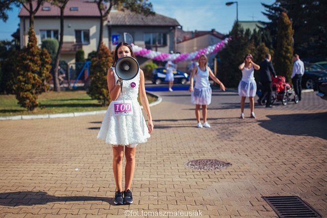 Znamy zwycięzców I Charytatywnego Biegu w Strojach Ślubnych [06.10.2015] - zdjęcie #14 - eOstroleka.pl