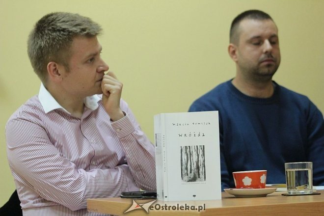 Spotkanie autorskie z Marcinem Tomczakiem w Klubie przy Studziennej [06.10.2015] - zdjęcie #14 - eOstroleka.pl