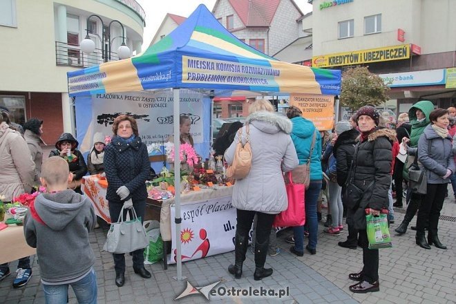 Ostrołęka: Miejskie obchody Międzynarodowego Dnia Walki z Ubóstwem [16.10.2015] - zdjęcie #12 - eOstroleka.pl